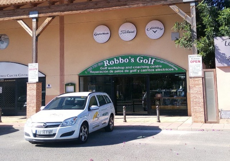 Robbos golf workshop for repairs and custom made golf clubs San Javier