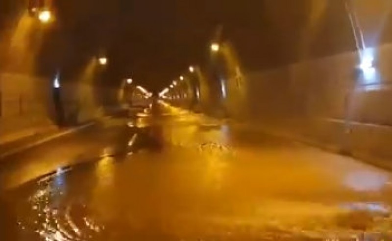 <span style='color:#780948'>ARCHIVED</span> - Flooding in the AP-7 motorway tunnel near San Pedro del Pinatar