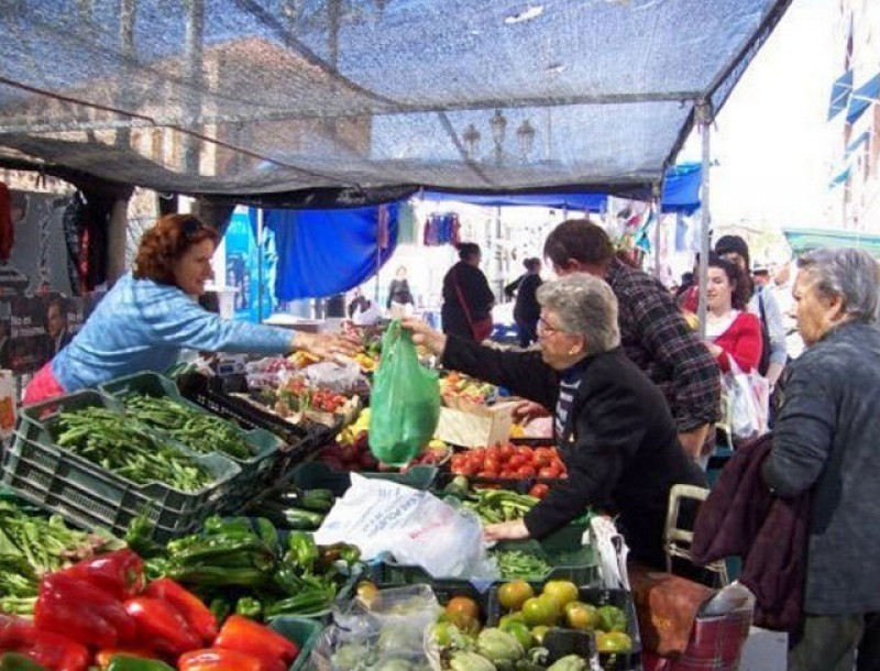 <span style='color:#780948'>ARCHIVED</span> - Alhama de Murcia street market returns in full on Tuesday
