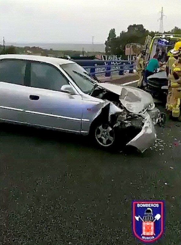 <span style='color:#780948'>ARCHIVED</span> - Nasty 3 car accident in Puerto de la Cadena near Murcia city