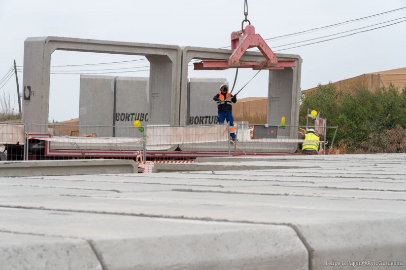 <span style='color:#780948'>ARCHIVED</span> - Work continues on flood protection for the road leading into Los Nietos