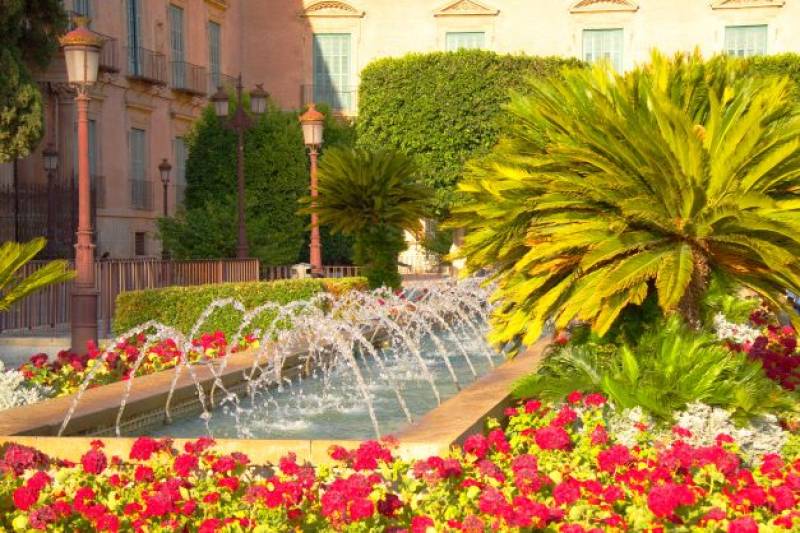 <span style='color:#780948'>ARCHIVED</span> - Crime wave: why are people stealing chlorine tablets from Murcia fountains?
