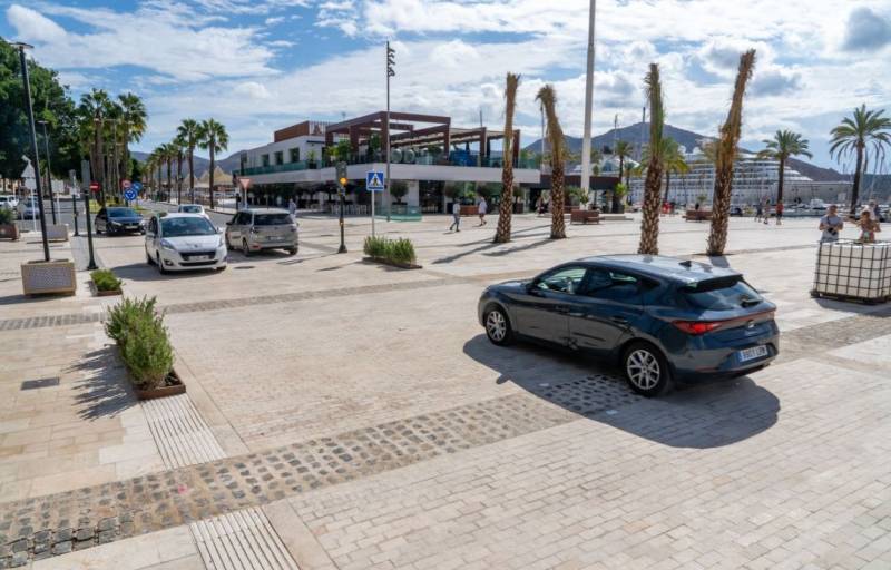 Alfonso XII reopened to traffic in Cartagena as roadworks continue apace