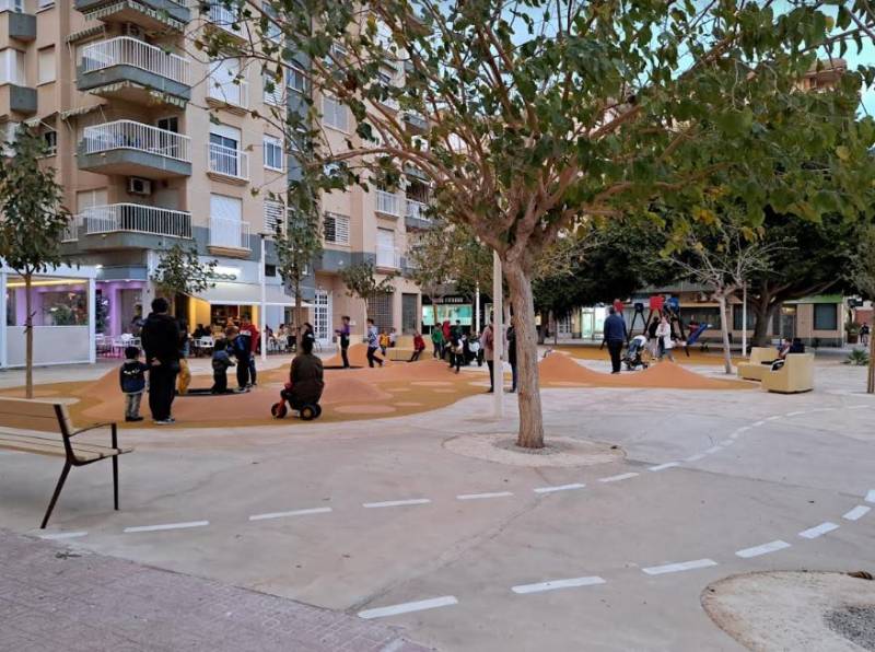 Improvement work to Plaza Gutierrez Mellado in Aguilas finished