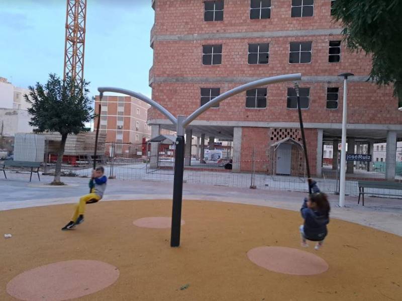 Improvement work to Plaza Gutierrez Mellado in Aguilas finished
