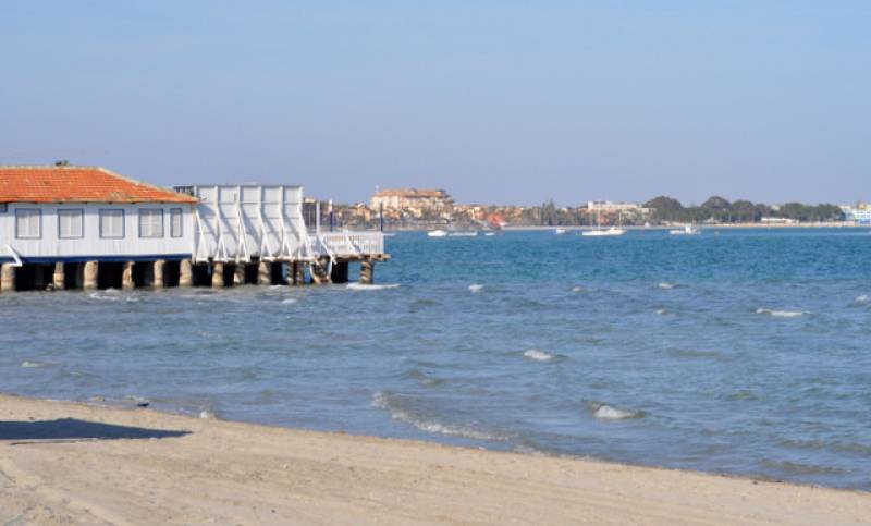 Lifeguard service up and running at 3 Los Alcázares beaches