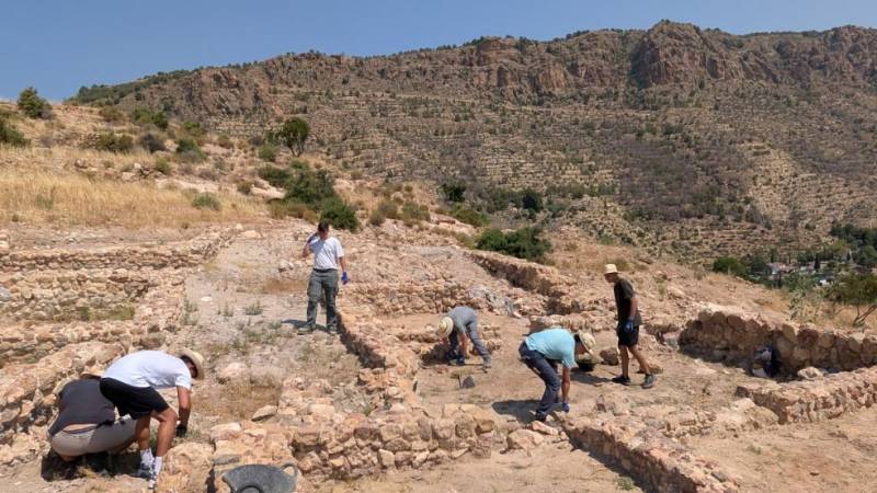 Archaeology digs begin in Alhama at Cabecico Redondo and Las Paleras