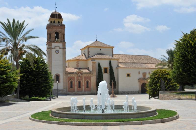 September 4 to 8 Feria Chica fiestas in Lorca in honour of the Virgen de las Huertas