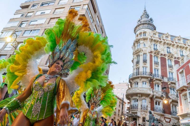Strong winds force Carnival cancellations and event changes across Murcia