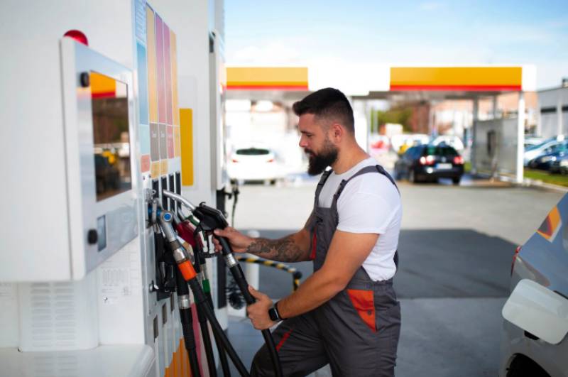 Diesel prices in Spain fall below €1.70 a litre for first time since March